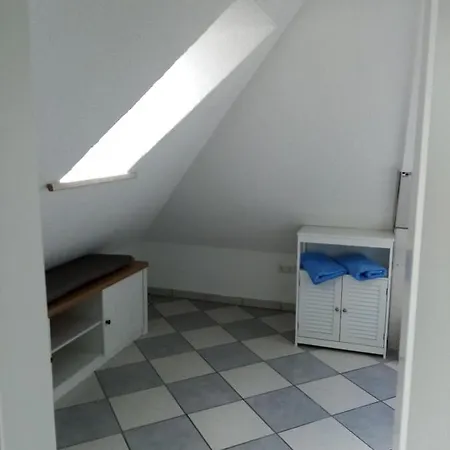 Appartement Ferienwohnung-backbord-im-haus-apenboom Büsumer Deichhausen
