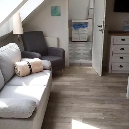 Ferienwohnung-backbord-im-haus-apenboom *