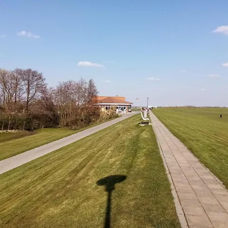 Ferienwohnung-backbord-im-haus-apenboom * Büsumer Deichhausen