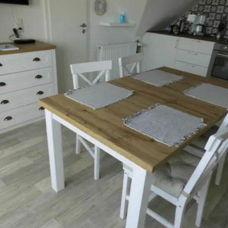Ferienwohnung-backbord-im-haus-apenboom Appartement *